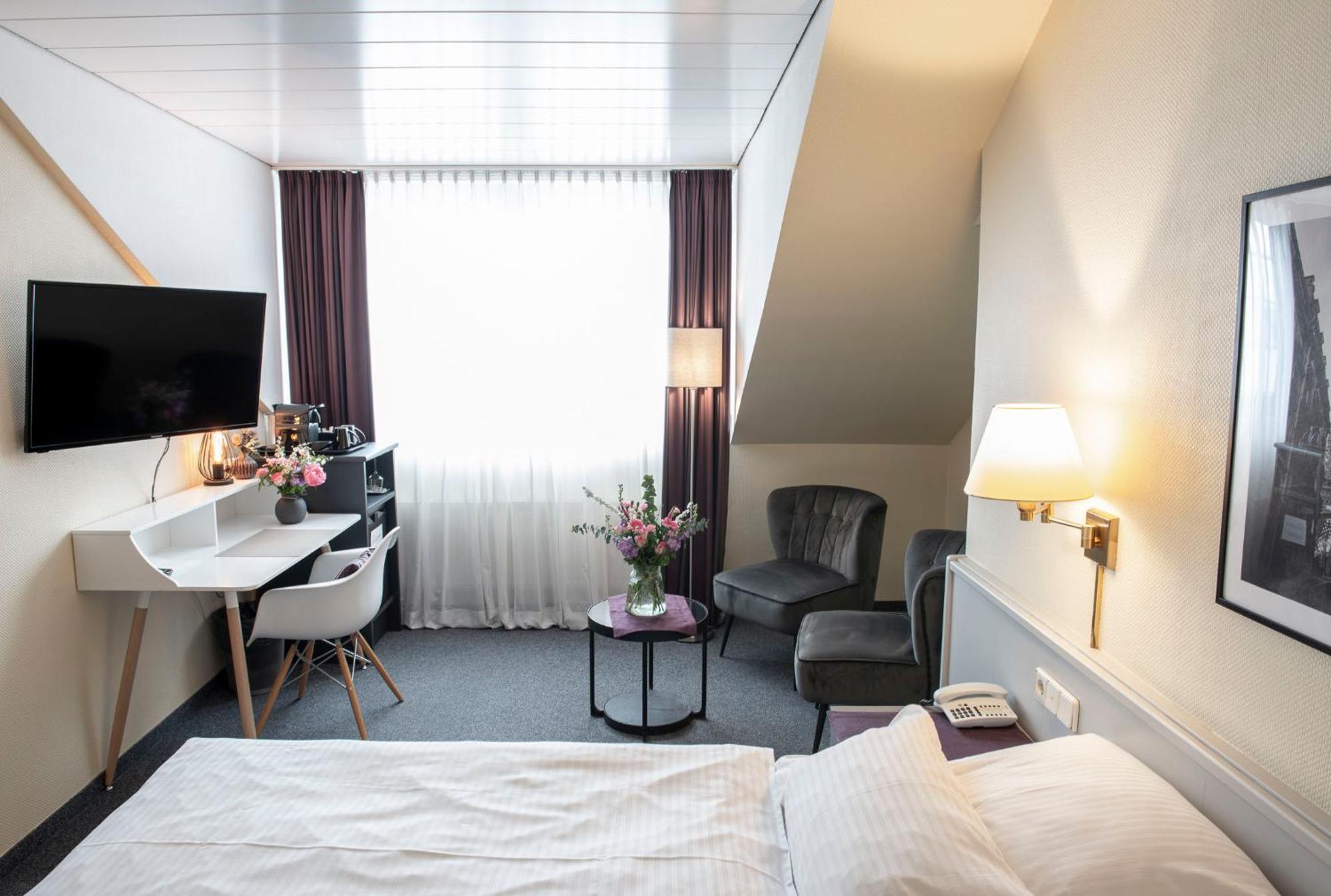 Hotel Alte Post 크레펠트 외부 사진