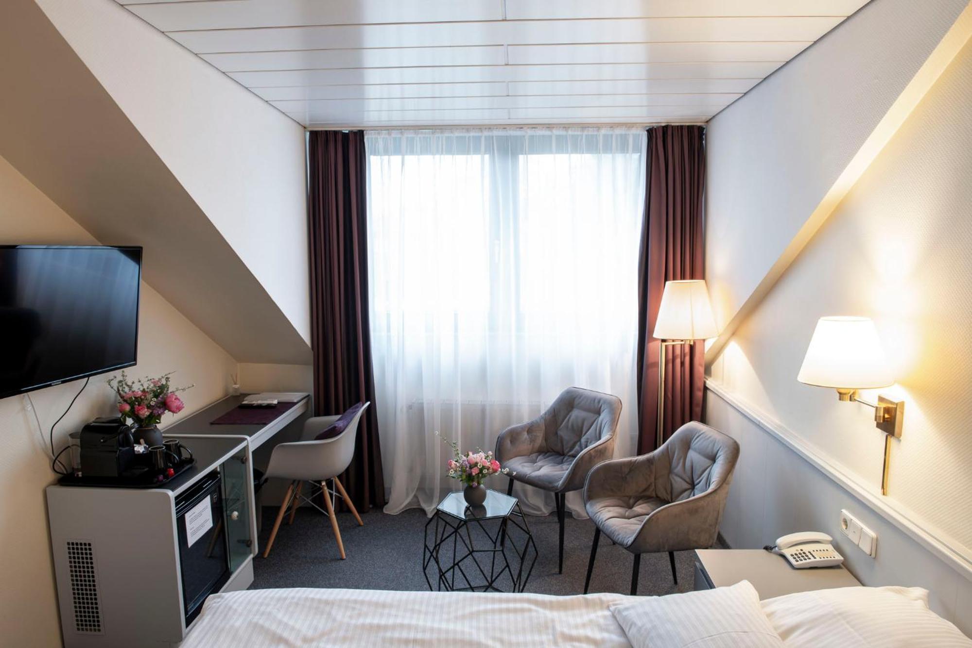 Hotel Alte Post 크레펠트 외부 사진