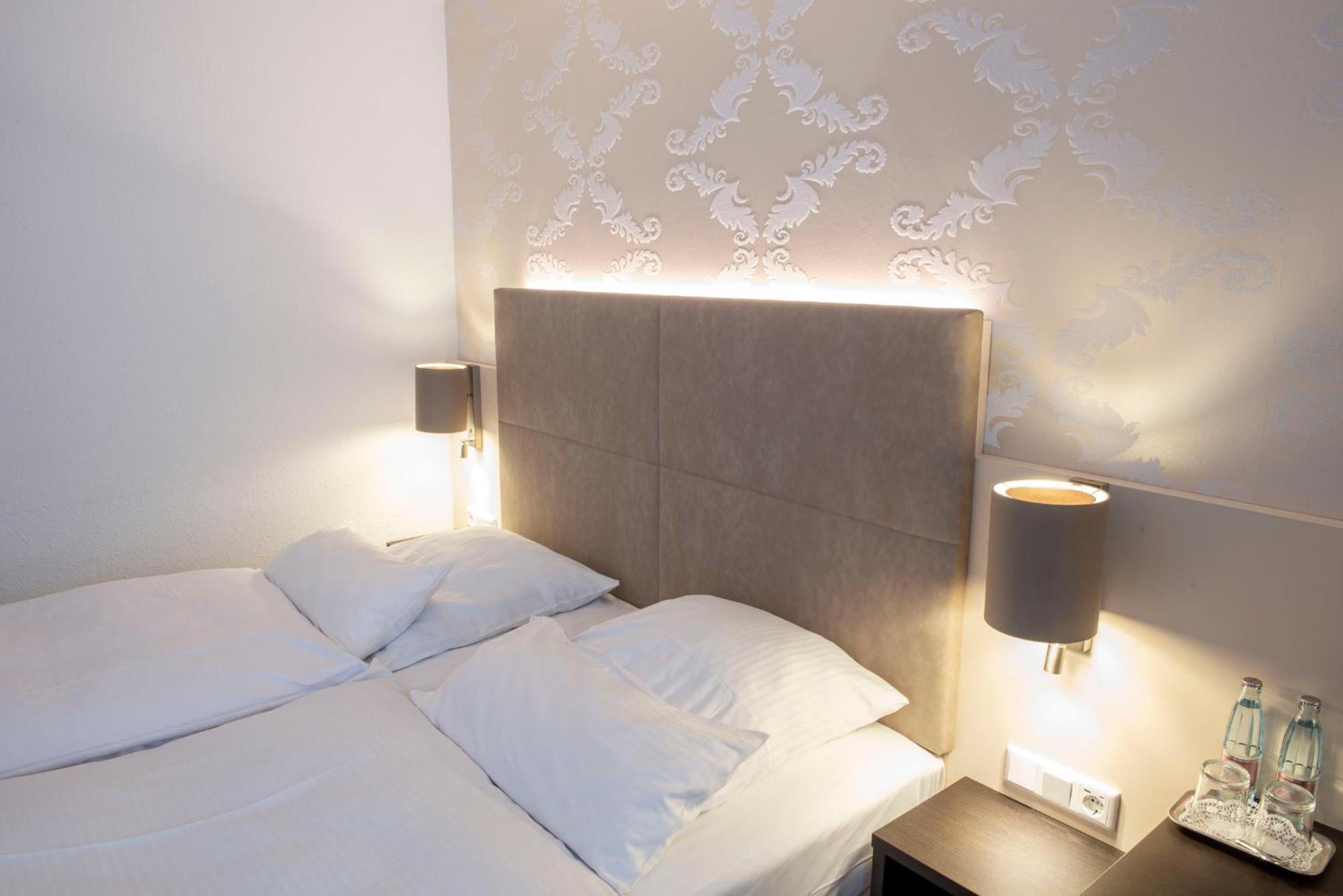 Hotel Alte Post 크레펠트 외부 사진